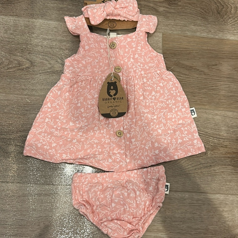 NWT 100% organic cotton baby girls matching set 3-6 months